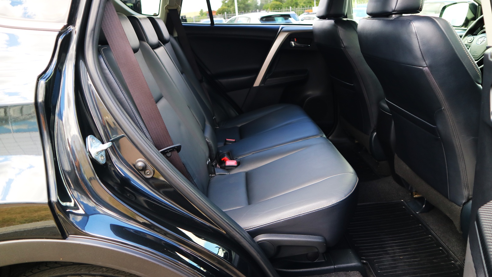 Toyota RAV4 2013 року з пробігом 186106 км, Універсал, Тойота Центр Київ "Автосаміт Укравто Столичне", м.Київ - 703000 ГРН | Фото № 7