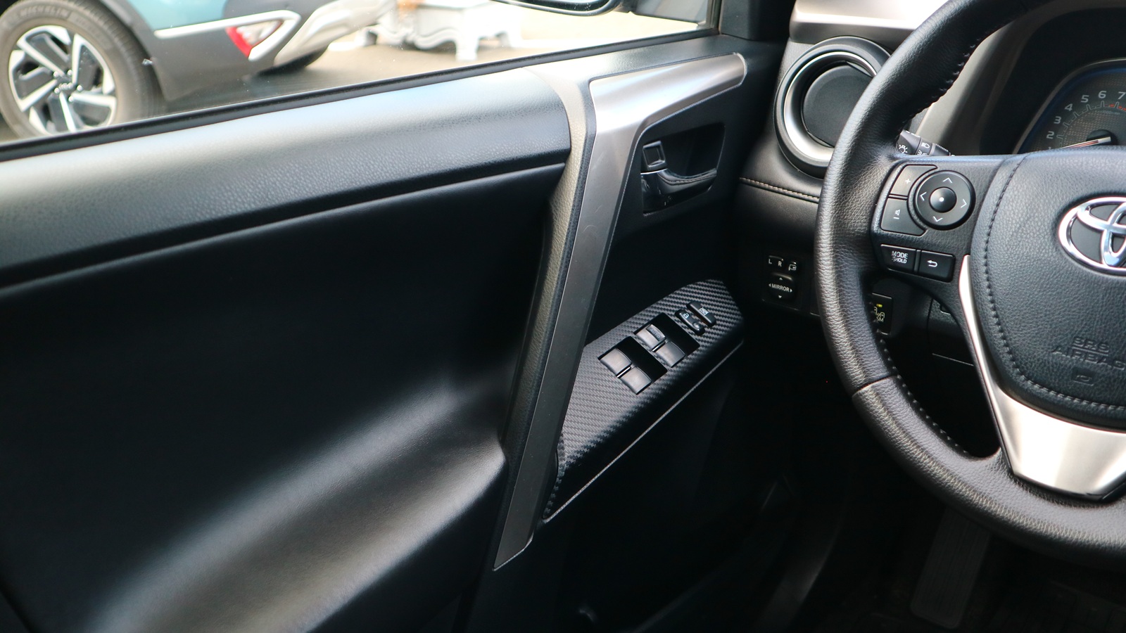 Toyota RAV4 2013 року з пробігом 186106 км, Універсал, Тойота Центр Київ "Автосаміт Укравто Столичне", м.Київ - 703000 ГРН | Фото № 16