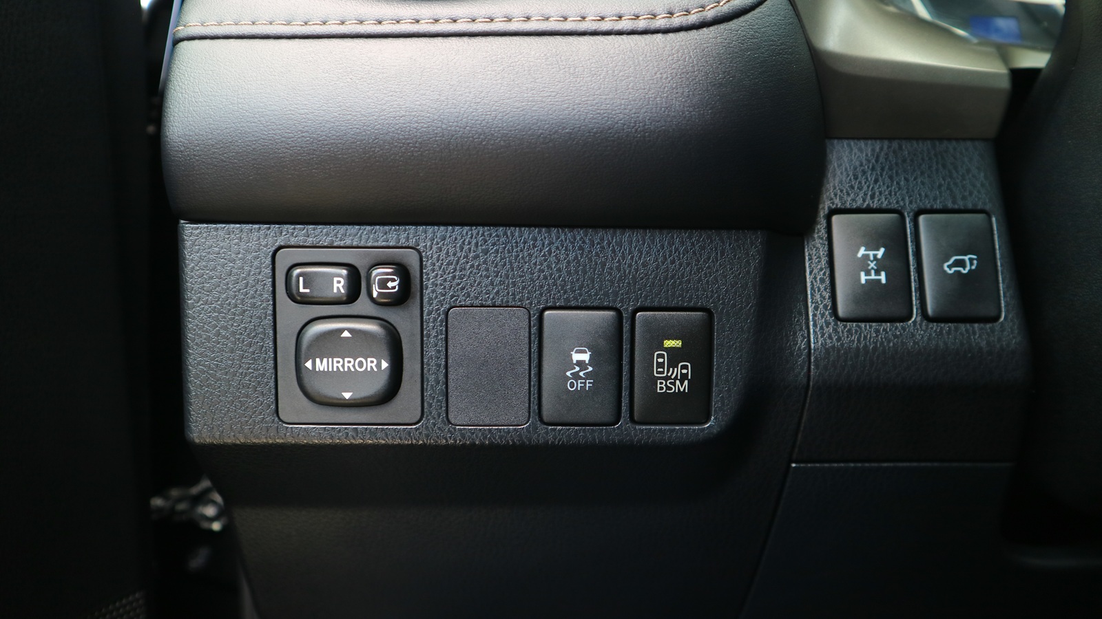 Toyota RAV4 2013 року з пробігом 186106 км, Універсал, Тойота Центр Київ "Автосаміт Укравто Столичне", м.Київ - 703000 ГРН | Фото № 21