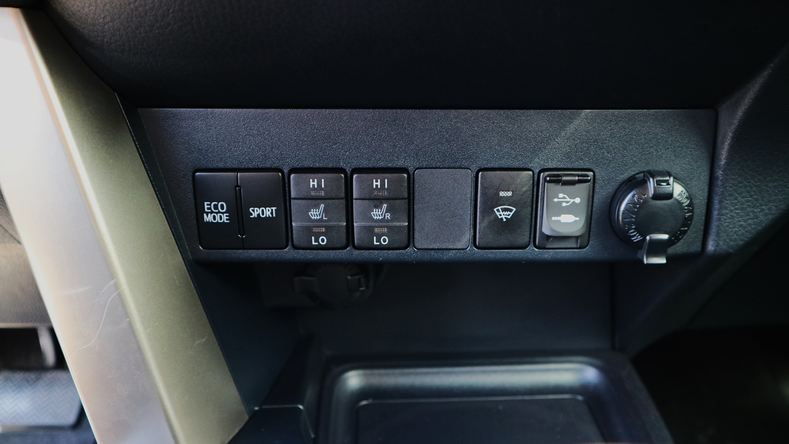 Toyota RAV4 2013 року з пробігом 186106 км, Універсал, Тойота Центр Київ "Автосаміт Укравто Столичне", м.Київ - 703000 ГРН | Фото № 23
