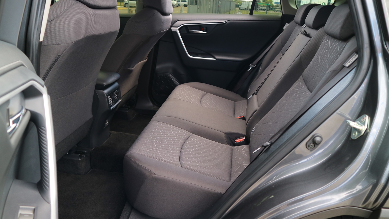 Toyota RAV4 2023 року з пробігом 59626 км, Універсал, Тойота Центр Київ "Автосаміт Укравто Столичне", м.Київ - 1483000 ГРН | Фото № 14