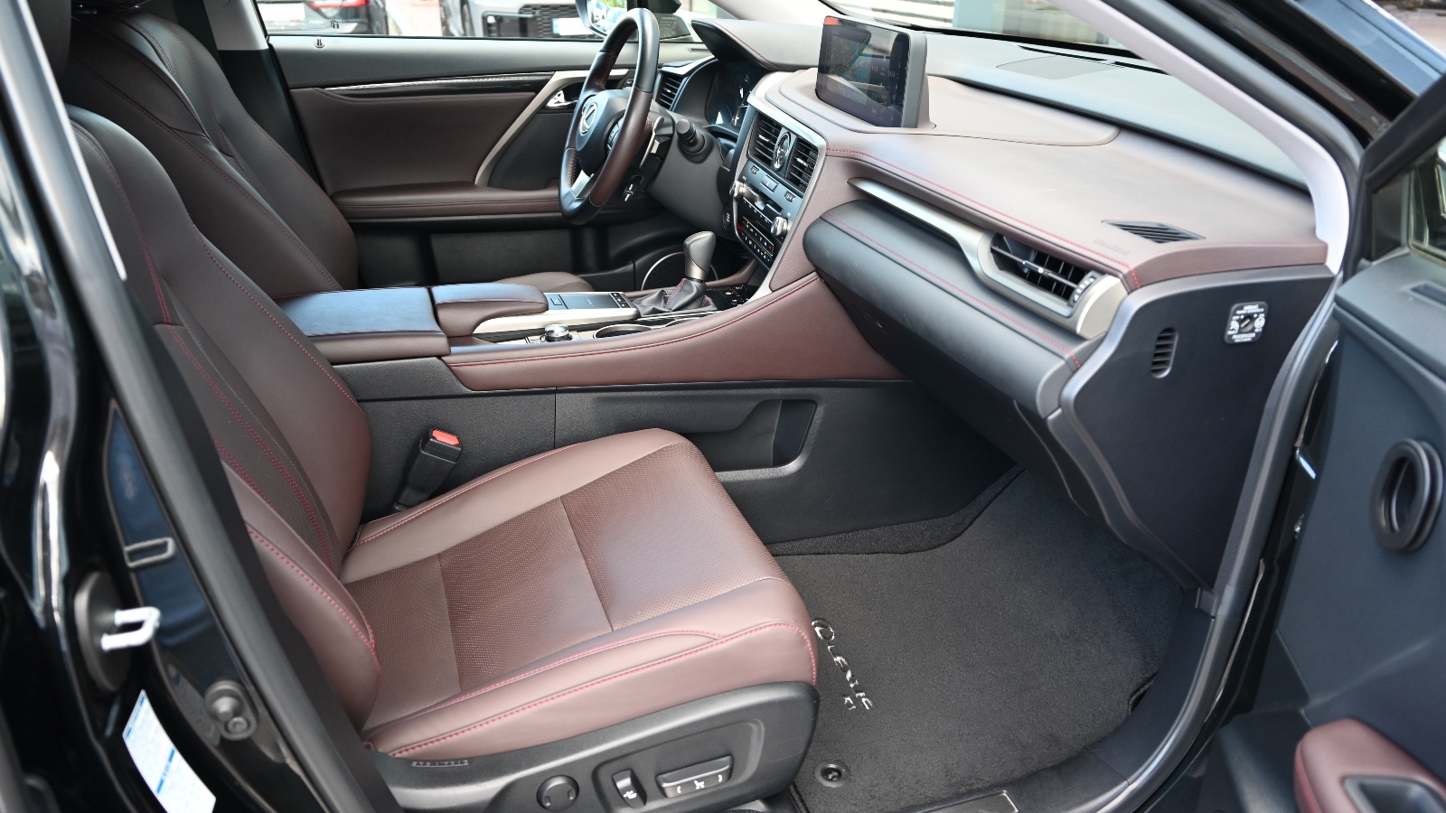 Lexus RX 2021 року, Універсал, Тойота Центр Київ "Сіті Плаза", м.Київ | Фото № 6 Lexus RX 2021 року з пробігом 42982 км, Універсал, Тойота Центр Київ "Сіті Плаза", м.Київ - 2146494 ГРН | Фото № 6