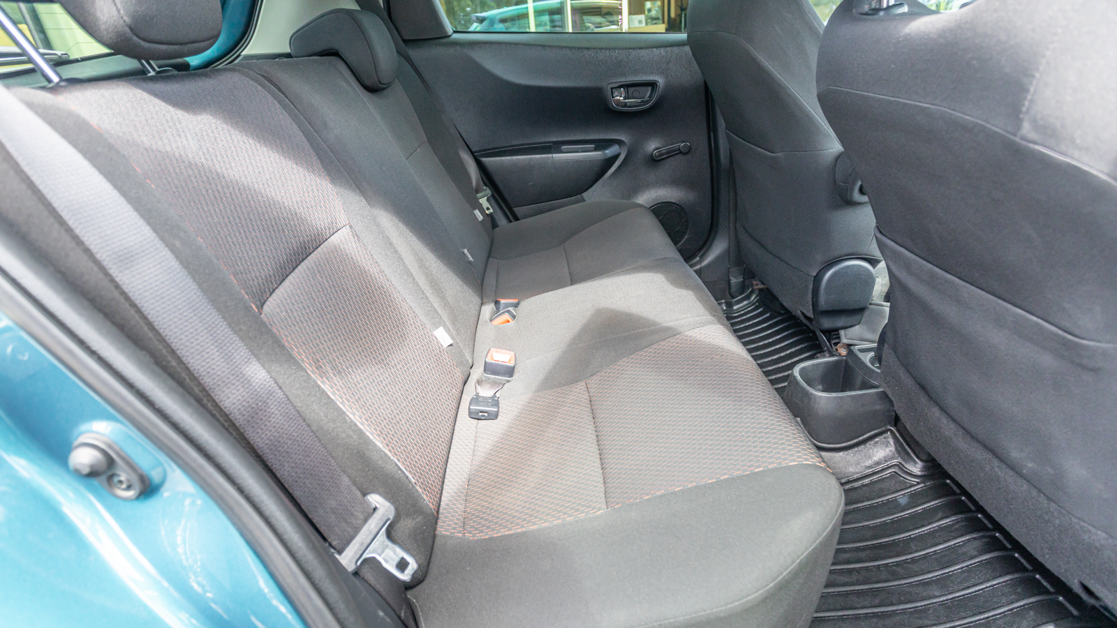 Toyota YARIS 2012 року, Хетчбек, Тойота Центр Дніпро "Алмаз Мотор" на Запорізькому шосе, м.Дніпро | Фото № 7 Toyota YARIS 2012 року з пробігом 101108 км, Хетчбек, Тойота Центр Дніпро "Алмаз Мотор" на Запорізькому шосе, м.Дніпро - 495000 ГРН | Фото № 7