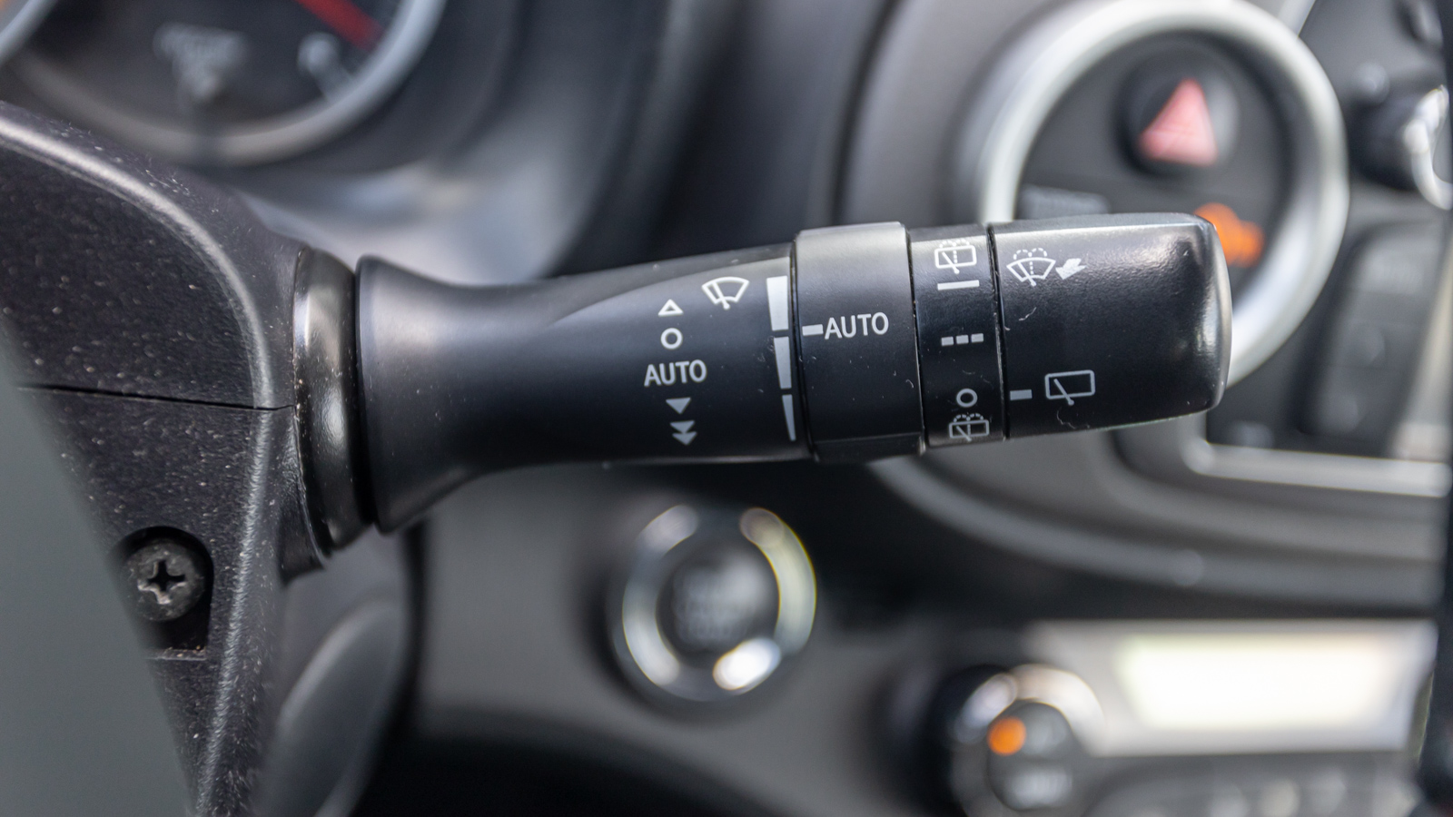 Toyota YARIS 2012 року, Хетчбек, Тойота Центр Дніпро "Алмаз Мотор" на Запорізькому шосе, м.Дніпро | Фото № 24 Toyota YARIS 2012 року з пробігом 101108 км, Хетчбек, Тойота Центр Дніпро "Алмаз Мотор" на Запорізькому шосе, м.Дніпро - 495000 ГРН | Фото № 24