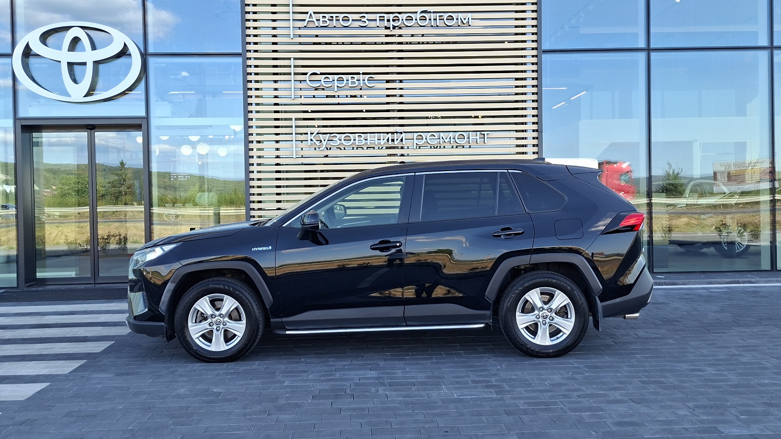 Toyota RAV4 2019 року, Універсал, Тойота Центр Ужгород "Карат Мотор", м.Ужгород | Фото № 3 Toyota RAV4 2019 року з пробігом 190450 км, Універсал, Тойота Центр Ужгород "Карат Мотор", м.Ужгород - 1250000 ГРН | Фото № 3