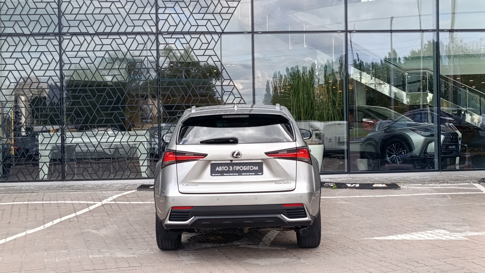 Lexus NX 2019 року, Універсал, Лексус Київ Захід, м.Київ | Фото № 4 Lexus NX 2019 року з пробігом 85102 км, Універсал, Лексус Київ Захід, м.Київ - 1440000 ГРН | Фото № 4