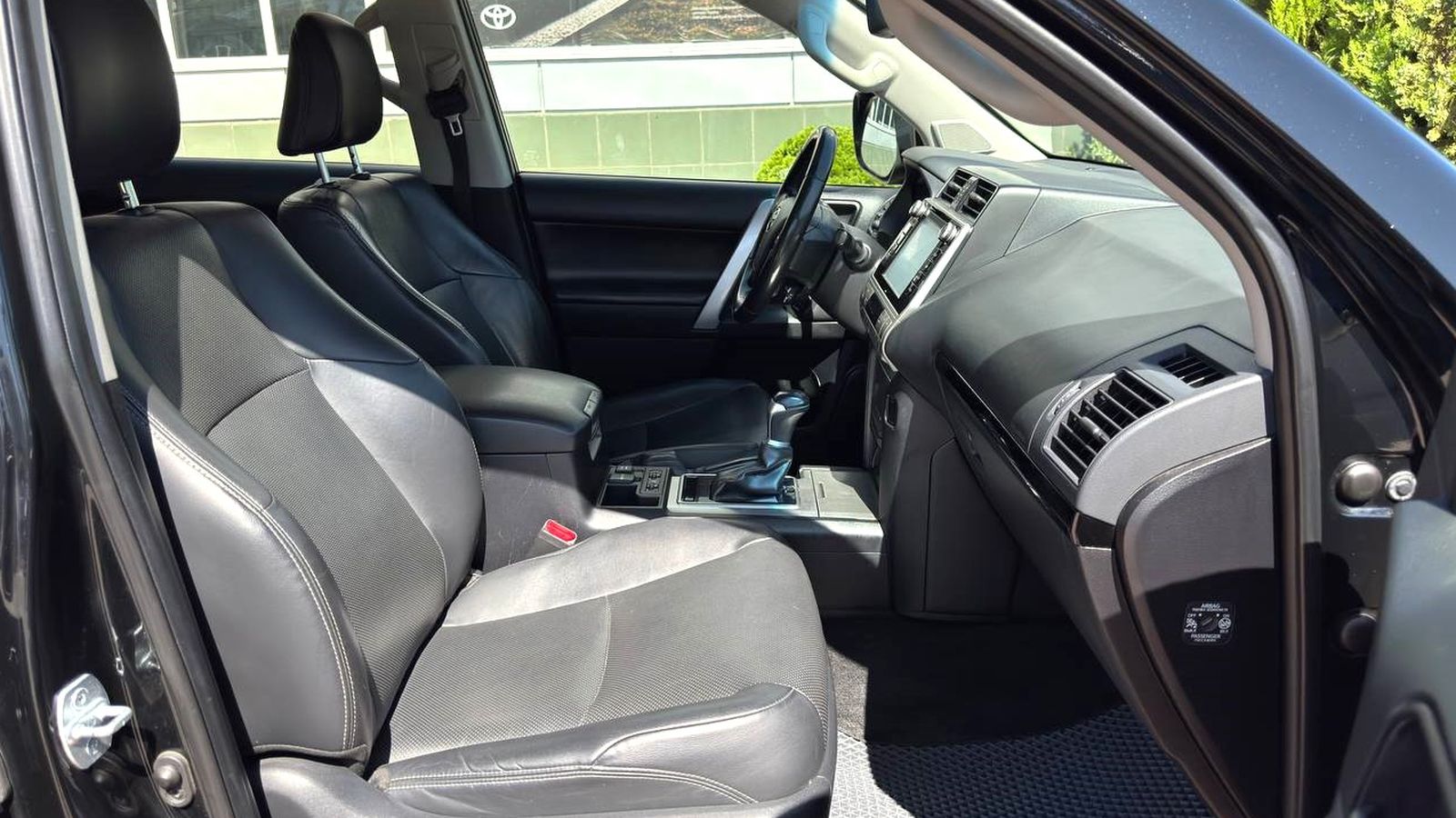 Toyota LAND CRUISER PRADO 2020 року, Універсал, Тойота Центр Чернівці "Олімп-Моторс", м.Чернівці | Фото № 6 Toyota LAND CRUISER PRADO 2020 року з пробігом 127879 км, Універсал, Тойота Центр Чернівці "Олімп-Моторс", м.Чернівці - 1700000 ГРН | Фото № 6