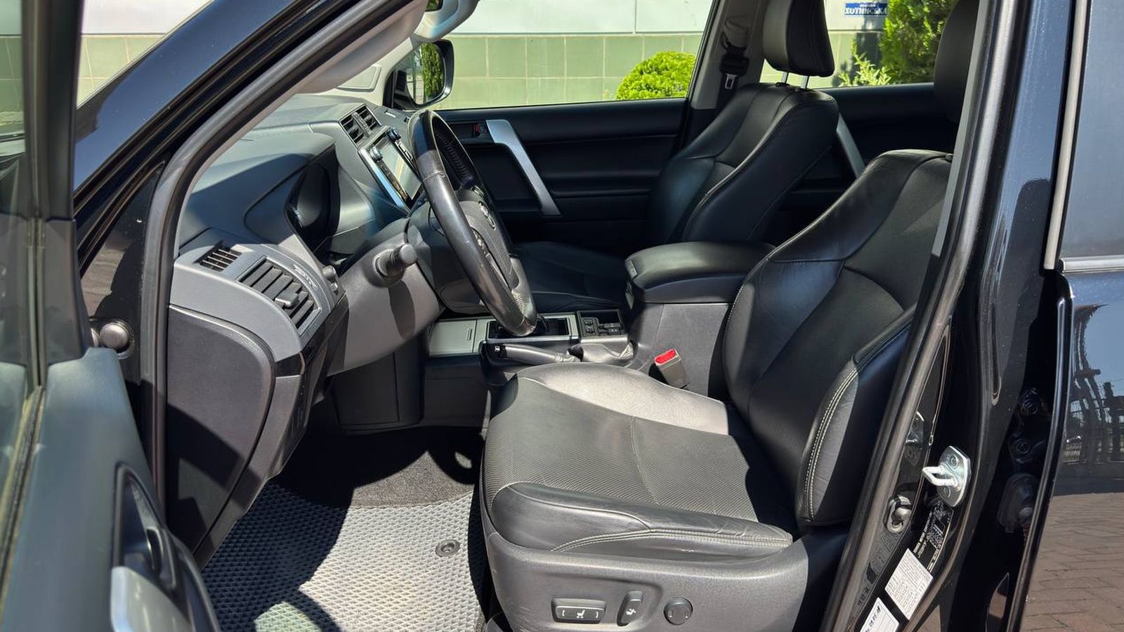 Toyota LAND CRUISER PRADO 2020 року, Універсал, Тойота Центр Чернівці "Олімп-Моторс", м.Чернівці | Фото № 12 Toyota LAND CRUISER PRADO 2020 року з пробігом 127879 км, Універсал, Тойота Центр Чернівці "Олімп-Моторс", м.Чернівці - 1700000 ГРН | Фото № 12