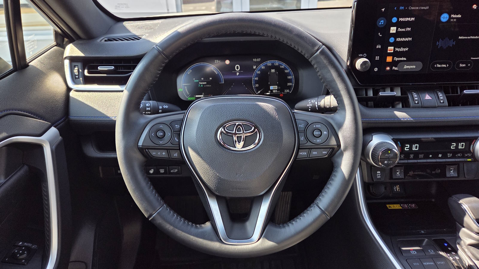 Toyota RAV4 2025 року, Універсал, Тойота Центр Кропивницький "Мотор - Олві", м.Кропивницький | Фото № 9 Toyota RAV4 2025 року з пробігом 33765 км, Універсал, Тойота Центр Кропивницький "Мотор - Олві", м.Кропивницький - 1850000 ГРН | Фото № 9
