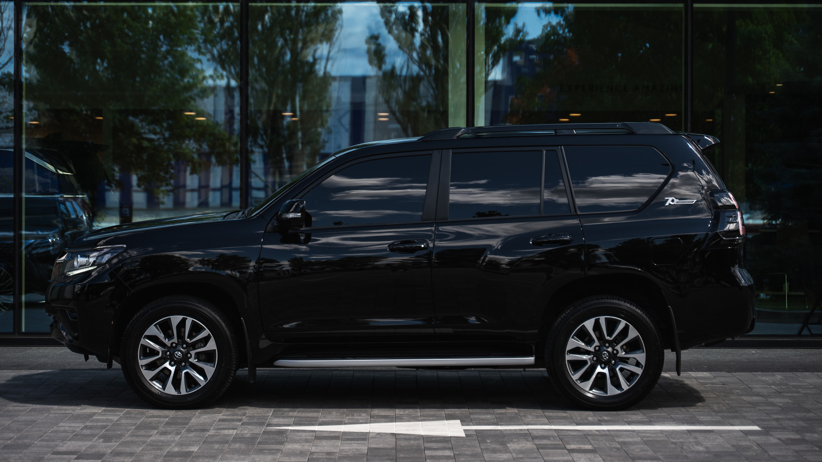 Toyota LAND CRUISER PRADO 2022 року, Універсал, Лексус Дніпро, м.Дніпро | Фото № 3 Toyota LAND CRUISER PRADO 2022 року з пробігом 34365 км, Універсал, Лексус Дніпро, м.Дніпро - 2464000 ГРН | Фото № 3