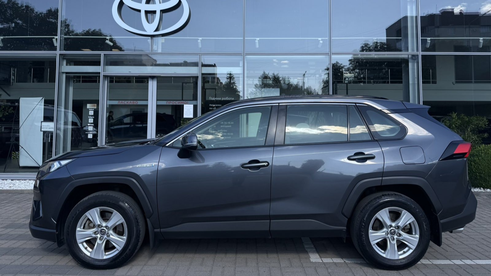 Toyota RAV4 2019 року з пробігом 74724 км, Універсал, Тойота Центр Луцьк "Автоконцепт", м.Луцьк - 1280000 ГРН | Фото № 3