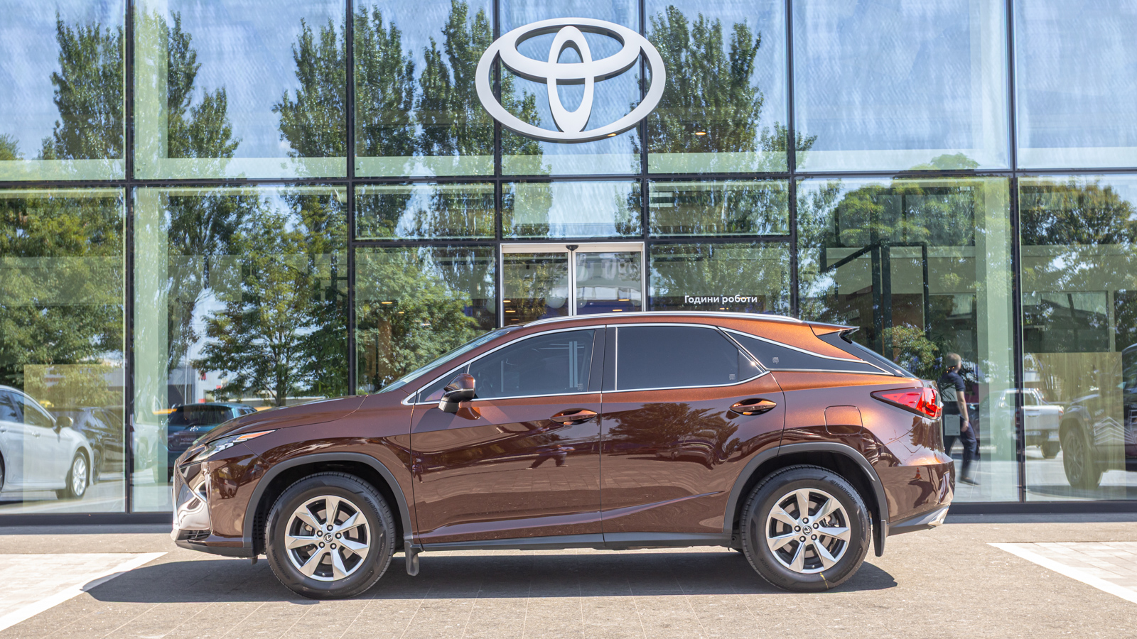 Lexus RX 2019 року з пробігом 103862 км, Універсал, Тойота Центр Дніпро "Алмаз Мотор" на Запорізькому шосе, м.Дніпро - 1510000 ГРН | Фото № 3