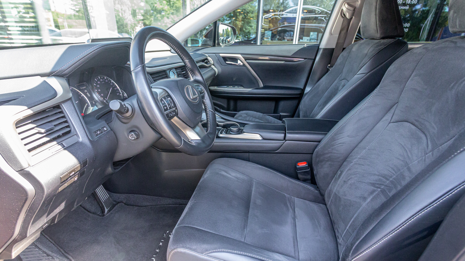 Lexus RX 2019 року з пробігом 103862 км, Універсал, Тойота Центр Дніпро "Алмаз Мотор" на Запорізькому шосе, м.Дніпро - 1510000 ГРН | Фото № 14