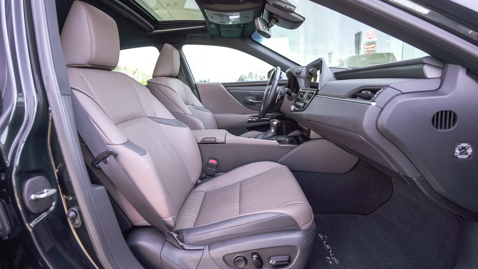 Lexus ES 2024 року, Седан, Лексус Львів, м.Львів | Фото № 6 Lexus ES 2024 року з пробігом 3371 км, Седан, Лексус Львів, м.Львів - 2570700 ГРН | Фото № 6