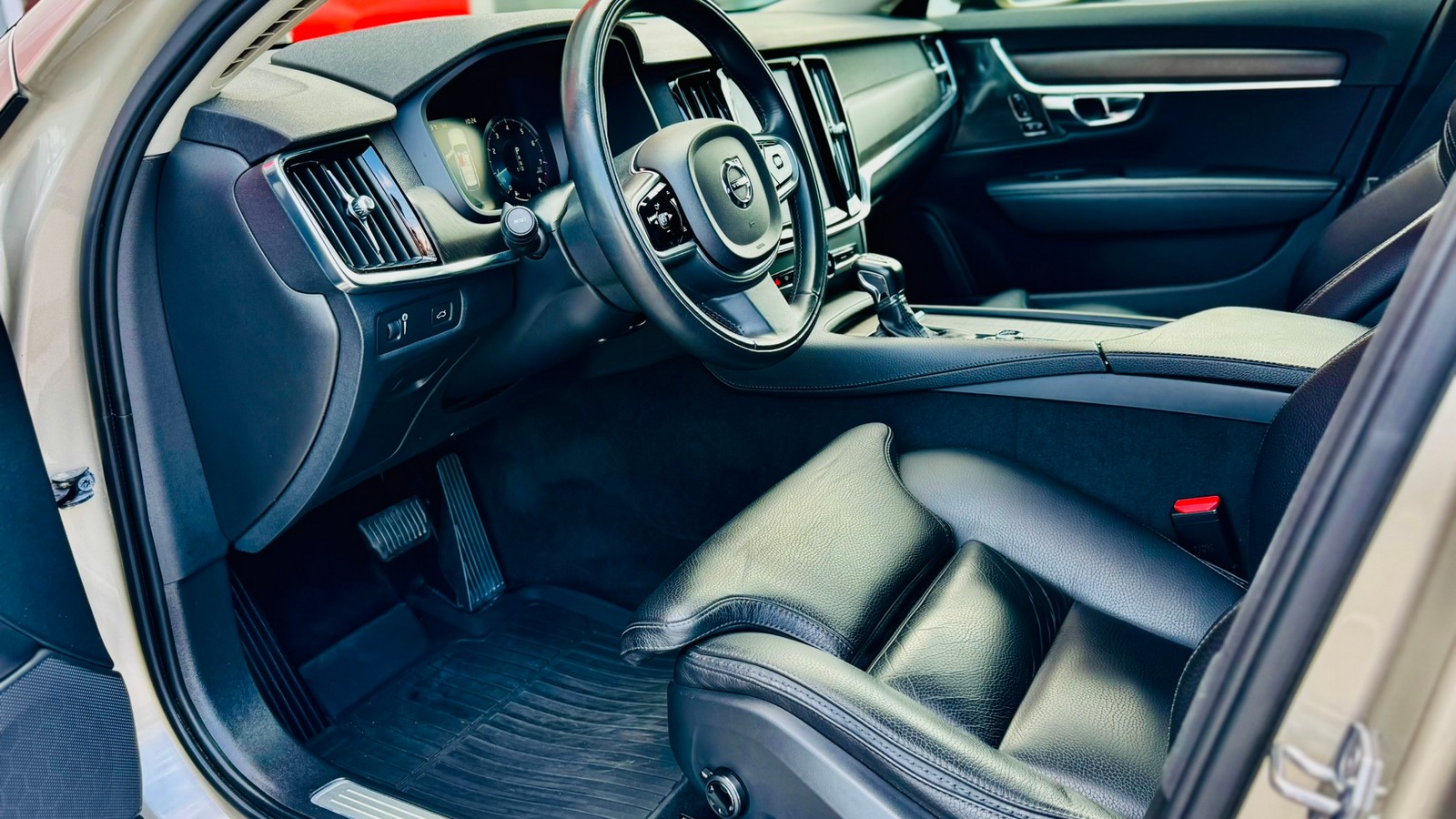 Інші авто VOLVO V90 2018 року з пробігом 187121 км, Універсал, Тойота Центр Тернопіль "Кристал Моторс", м.Тернопіль - 1170000 ГРН | Фото № 12
