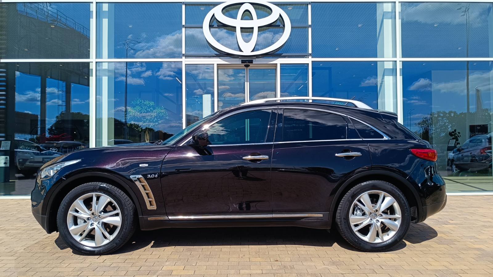 Інші авто INFINITI FX/QX70 2015 року, Універсал, Тойота Центр Київ "ВІДІ Аеропорт", м.Київ | Фото № 3 Інші авто INFINITI FX/QX70 2015 року з пробігом 172788 км, Універсал, Тойота Центр Київ "ВІДІ Аеропорт", м.Київ - 855000 ГРН | Фото № 3