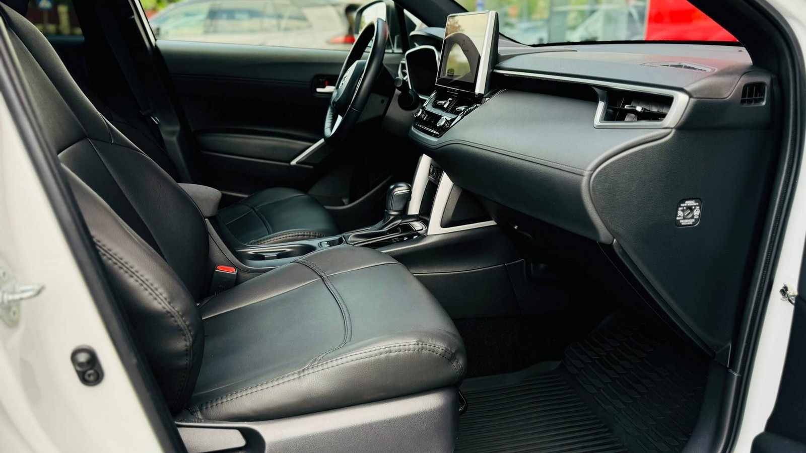 Toyota COROLLA CROSS 2023 року з пробігом 52720 км, Хетчбек, Тойота Центр Тернопіль "Кристал Моторс", м.Тернопіль - 1440000 ГРН | Фото № 6
