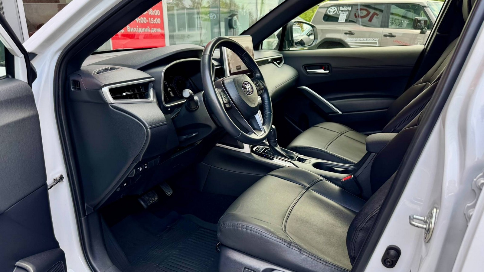 Toyota COROLLA CROSS 2023 року з пробігом 52720 км, Хетчбек, Тойота Центр Тернопіль "Кристал Моторс", м.Тернопіль - 1440000 ГРН | Фото № 12