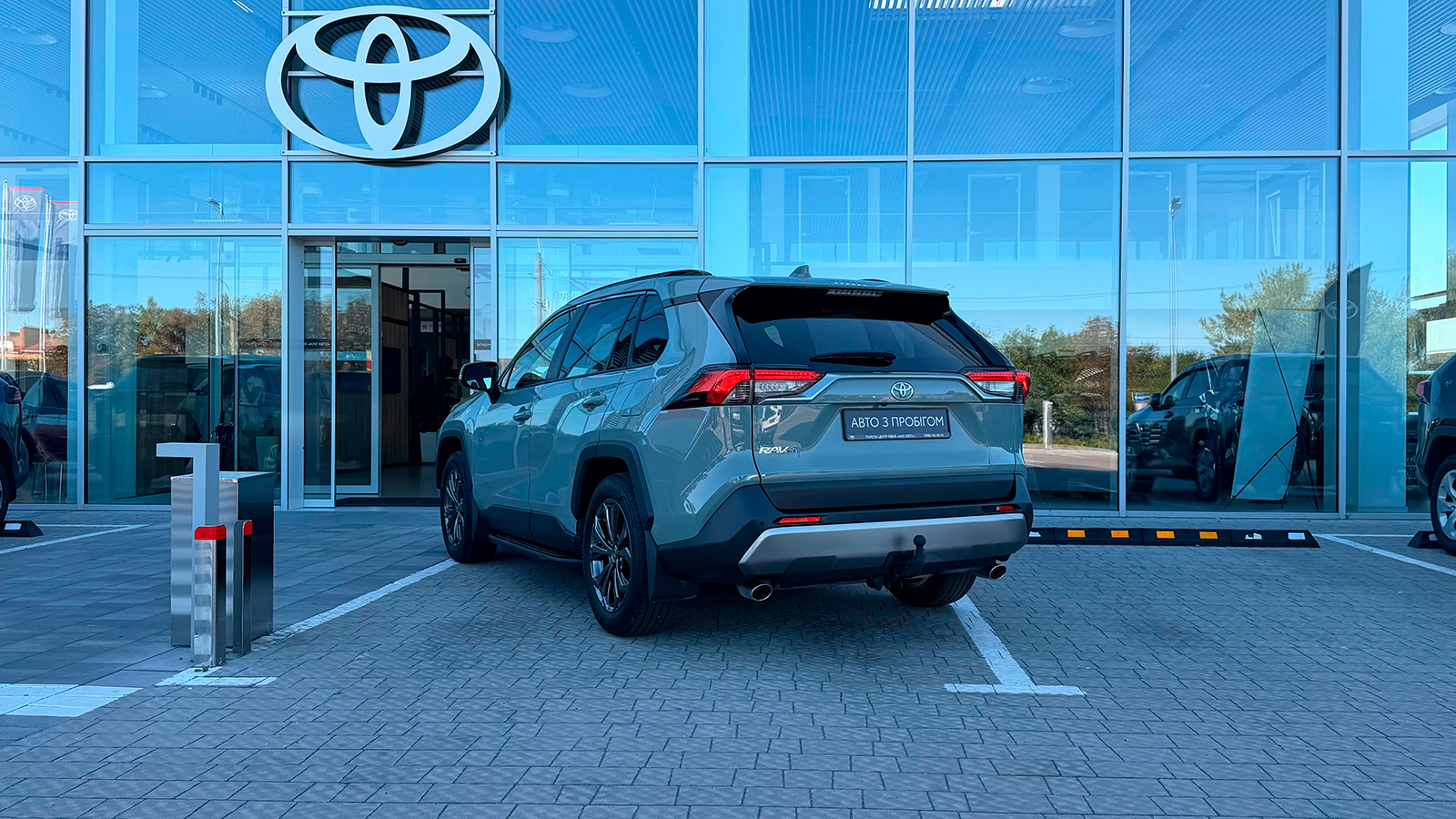 Toyota RAV4 2023 року, Універсал, Тойота Центр Рівне "Агат Авто", м.Рівне | Фото № 2 Toyota RAV4 2023 року з пробігом 30034 км, Універсал, Тойота Центр Рівне "Агат Авто", м.Рівне - 1519800 ГРН | Фото № 2
