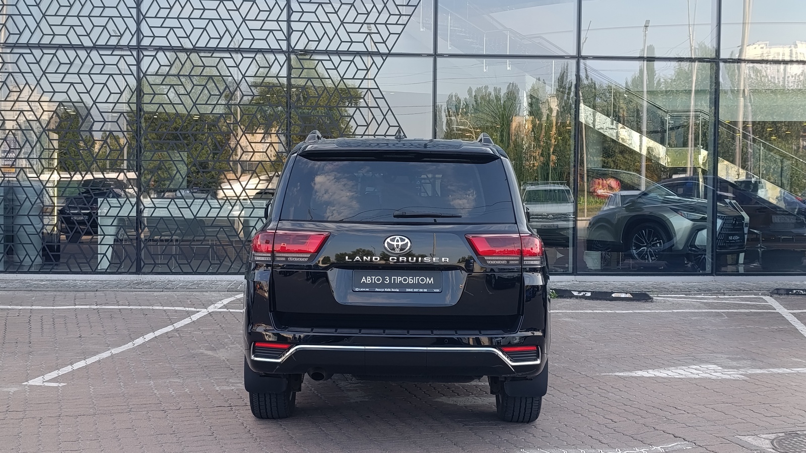 Toyota LAND CRUISER 2022 року з пробігом 40044 км, Універсал, Лексус Київ Захід, м.Київ - 3600000 ГРН | Фото № 4