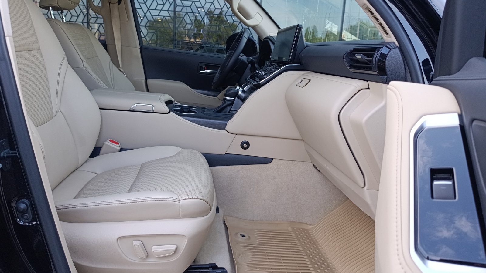 Toyota LAND CRUISER 2022 року з пробігом 40044 км, Універсал, Лексус Київ Захід, м.Київ - 3600000 ГРН | Фото № 6