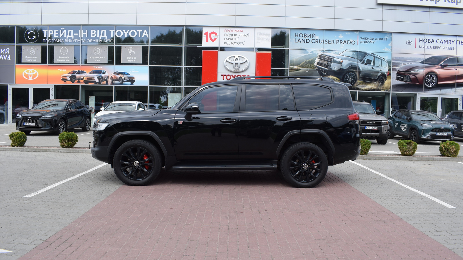 Toyota LAND CRUISER 2021 року, Універсал, Тойота Центр Житомир "Стар - Кар", м.Житомир | Фото № 3 Toyota LAND CRUISER 2021 року з пробігом 149542 км, Універсал, Тойота Центр Житомир "Стар - Кар", м.Житомир - 3006000 ГРН | Фото № 3