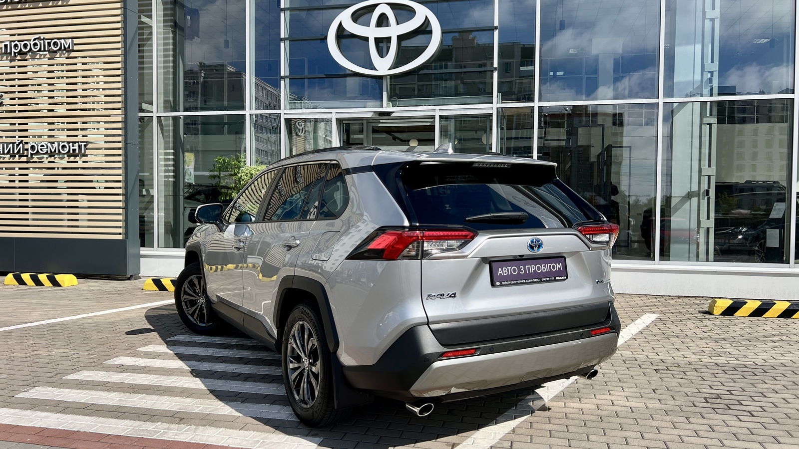 Toyota RAV4 2025 року, Універсал, Тойота Центр Чернігів "Соллі-Плюс", м.Чернігів | Фото № 2 Toyota RAV4 2025 року з пробігом 28197 км, Універсал, Тойота Центр Чернігів "Соллі-Плюс", м.Чернігів - 1732500 ГРН | Фото № 2