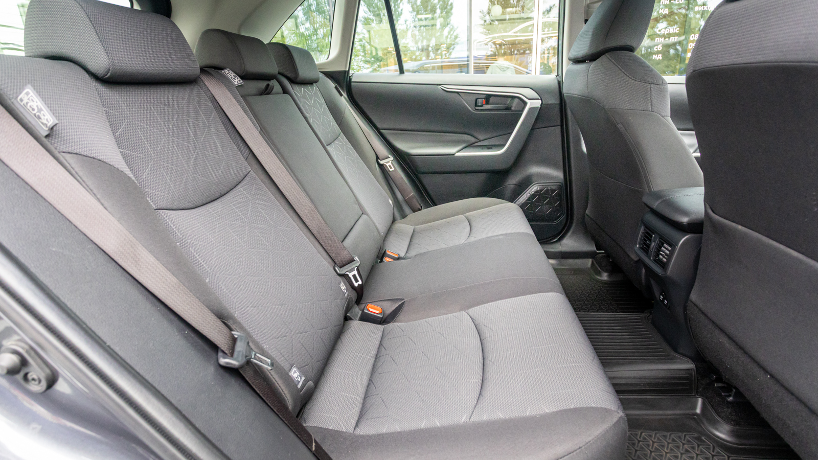Toyota RAV4 2019 року з пробігом 108715 км, Універсал, Тойота Центр Дніпро "Алмаз Мотор" на Запорізькому шосе, м.Дніпро - 1100000 ГРН | Фото № 7