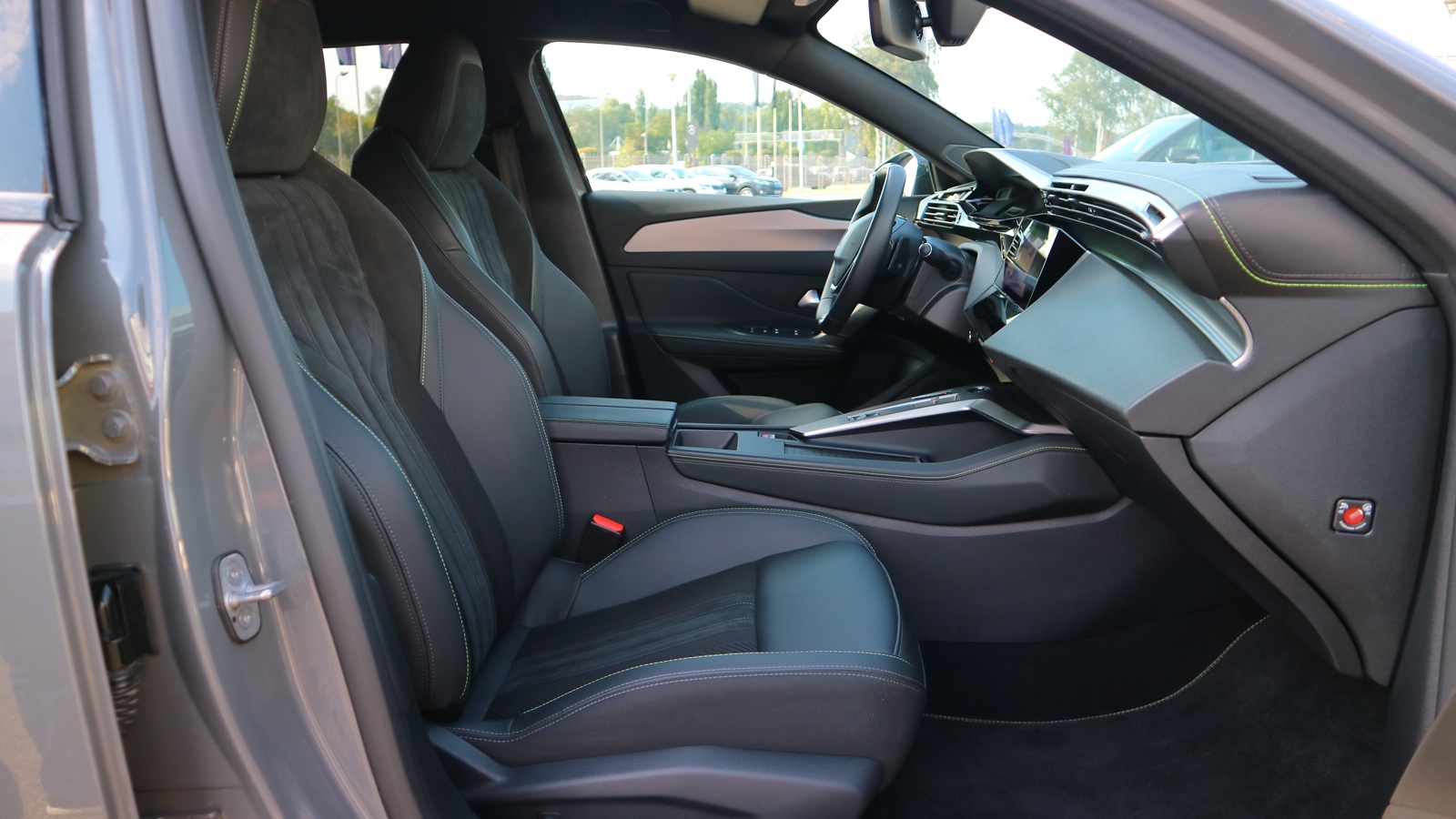 Інші авто PEUGEOT 408 2025 року, Хетчбек, Тойота Центр Київ "Автосаміт Укравто Столичне", м.Київ | Фото № 6 Інші авто PEUGEOT 408 2025 року з пробігом 32871 км, Хетчбек, Тойота Центр Київ "Автосаміт Укравто Столичне", м.Київ - 1415000 ГРН | Фото № 6