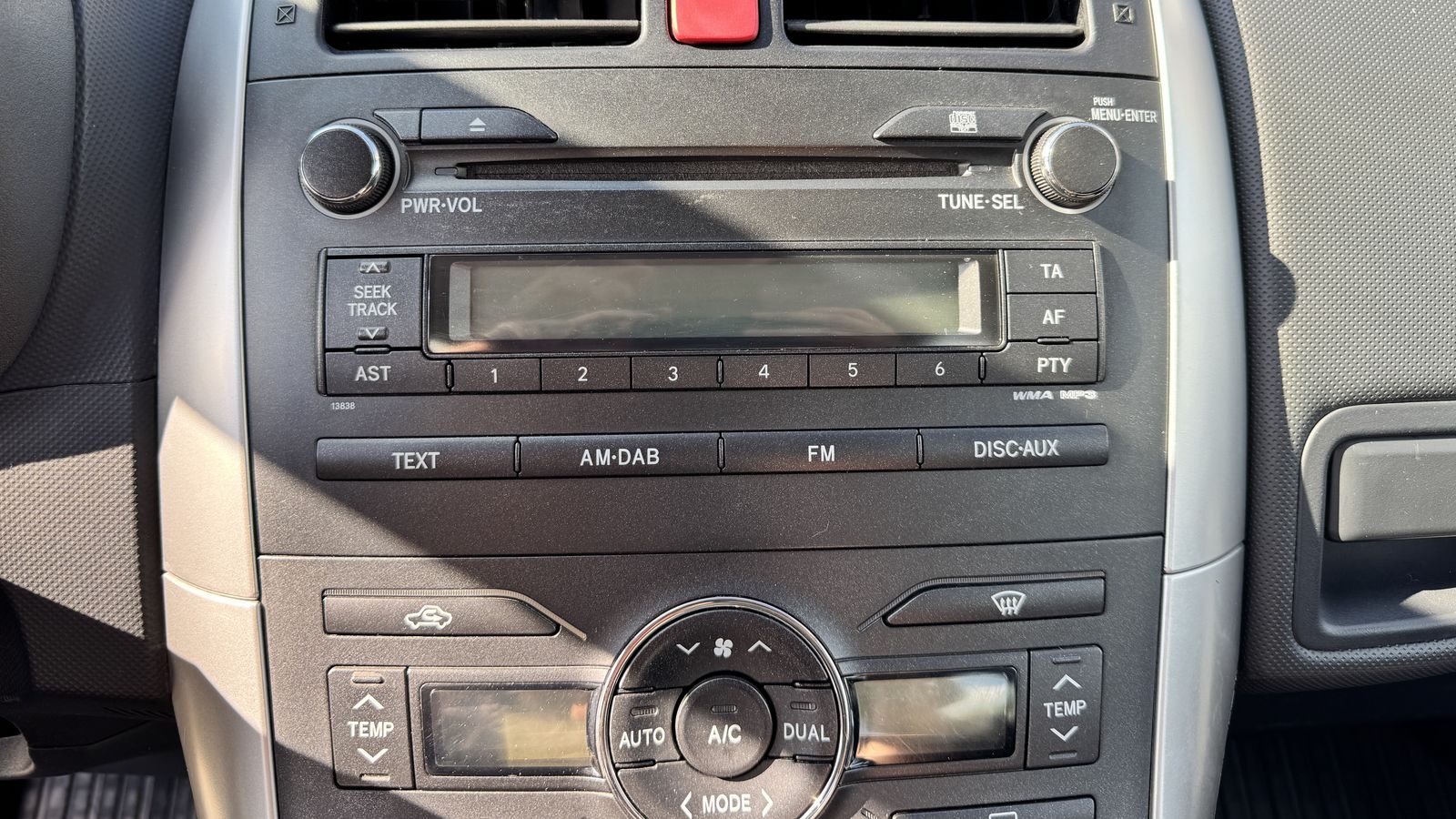 Toyota AURIS 2012 року з пробігом 100563 км, Хетчбек, Тойота Центр Чернівці "Олімп-Моторс", м.Чернівці - 444000 ГРН | Фото № 15
