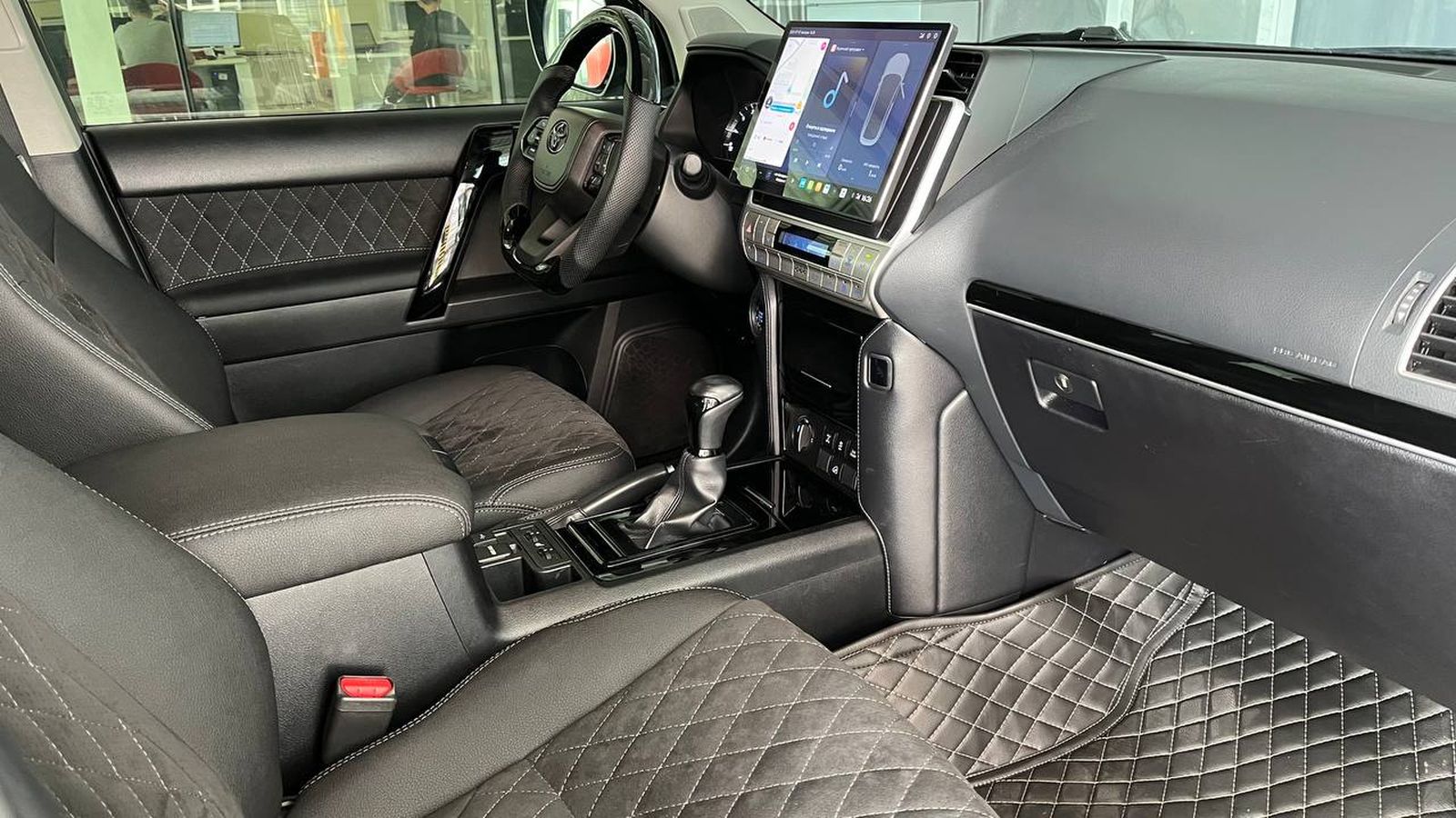 Toyota LAND CRUISER PRADO 2021 року, Універсал, Тойота Центр Хмельницький "Гранд Мотор", м.Хмельницький | Фото № 6 Toyota LAND CRUISER PRADO 2021 року з пробігом 68267 км, Універсал, Тойота Центр Хмельницький "Гранд Мотор", м.Хмельницький - 1965000 ГРН | Фото № 6