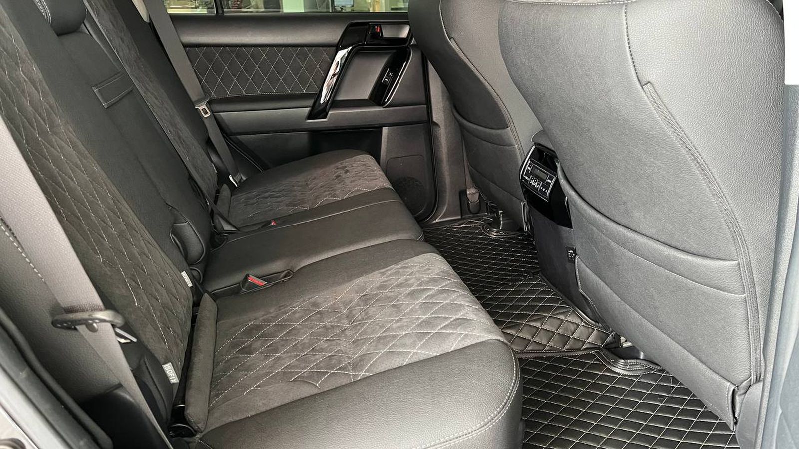 Toyota LAND CRUISER PRADO 2021 року, Універсал, Тойота Центр Хмельницький "Гранд Мотор", м.Хмельницький | Фото № 7 Toyota LAND CRUISER PRADO 2021 року з пробігом 68267 км, Універсал, Тойота Центр Хмельницький "Гранд Мотор", м.Хмельницький - 1965000 ГРН | Фото № 7
