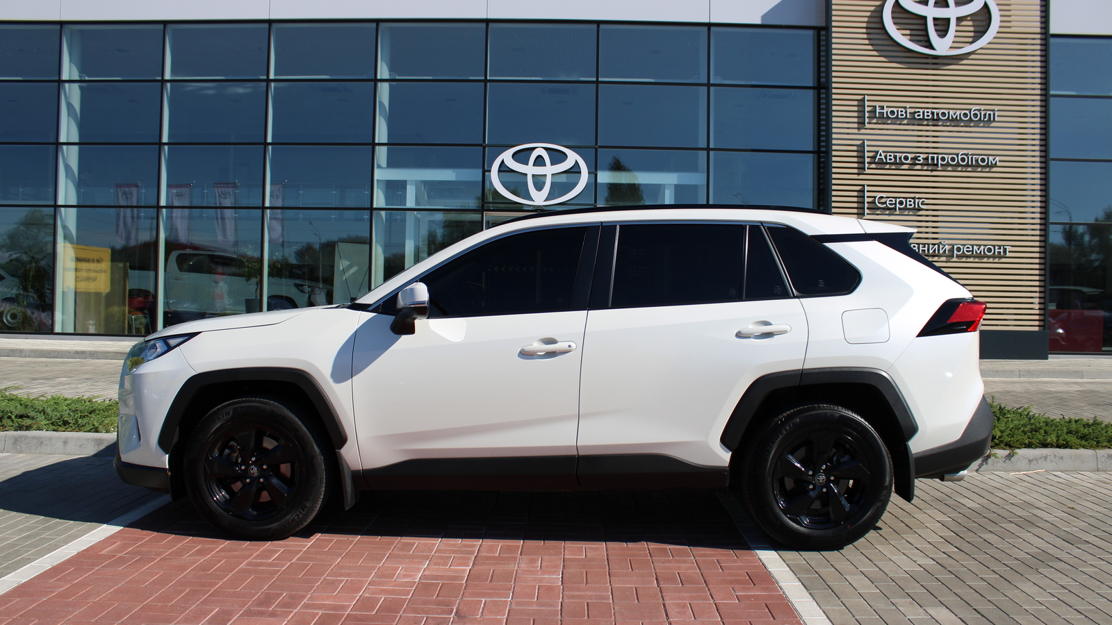 Toyota RAV4 2020 року, Універсал, Тойота Центр Черкаси "Мотор Сіті", м.Черкаси | Фото № 3 Toyota RAV4 2020 року з пробігом 52324 км, Універсал, Тойота Центр Черкаси "Мотор Сіті", м.Черкаси - 1273000 ГРН | Фото № 3