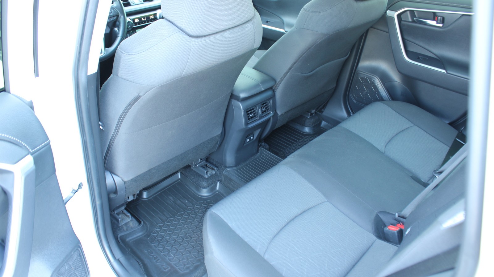 Toyota RAV4 2020 року, Універсал, Тойота Центр Черкаси "Мотор Сіті", м.Черкаси | Фото № 11 Toyota RAV4 2020 року з пробігом 52324 км, Універсал, Тойота Центр Черкаси "Мотор Сіті", м.Черкаси - 1273000 ГРН | Фото № 11
