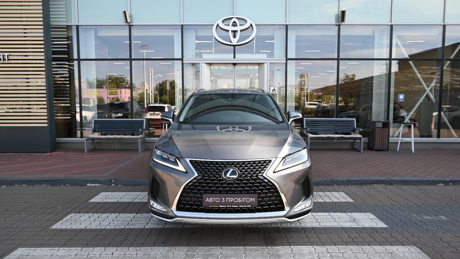 Lexus RX 2019 року, Універсал, Тойота Центр Київ "Сіті Плаза", м.Київ | Фото № 5 Lexus RX 2019 року з пробігом 77057 км, Універсал, Тойота Центр Київ "Сіті Плаза", м.Київ - 1828230 ГРН | Фото № 5