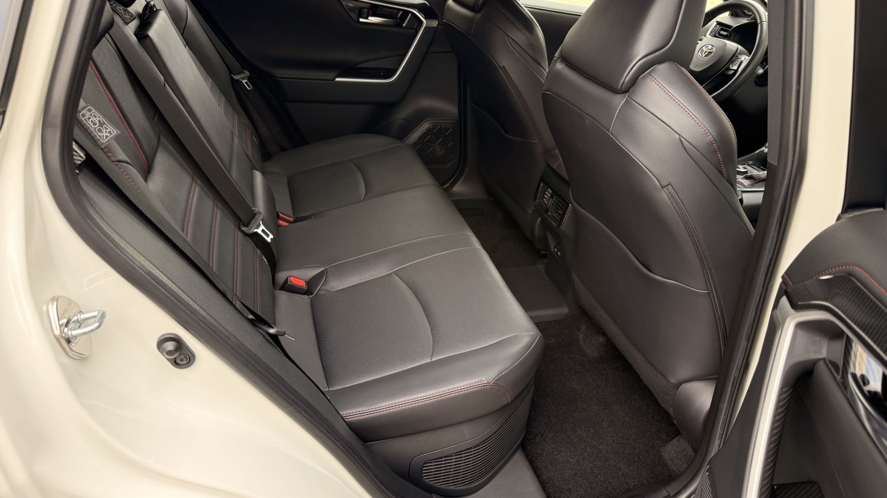 Toyota RAV4 Plug-In 2021 року з пробігом 51758 км, Універсал, Тойота Центр Одеса "Інжпроект", м.Одеса - 1872000 ГРН | Фото № 7
