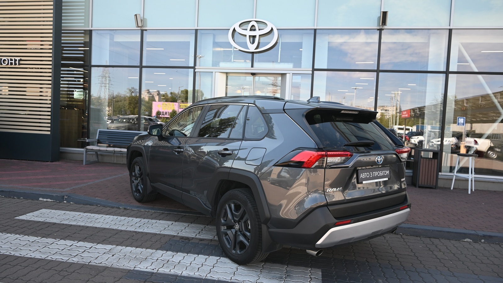 Toyota RAV4 2023 року з пробігом 74368 км, Універсал, Тойота Центр Київ "Сіті Плаза", м.Київ - 1906125 ГРН | Фото № 2