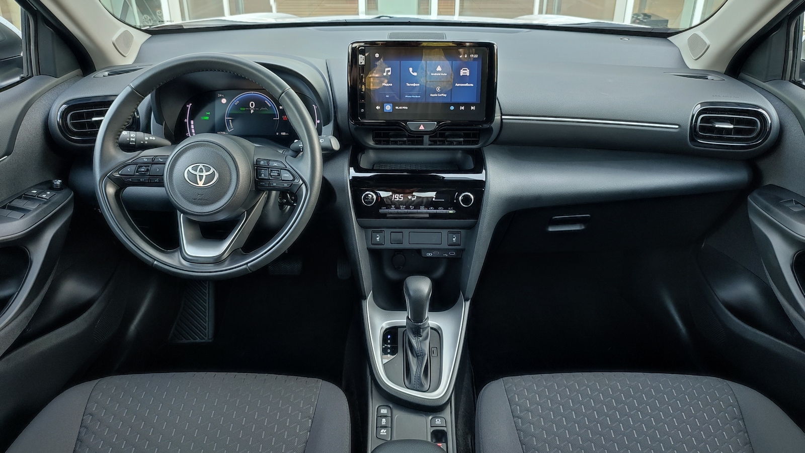 Toyota YARIS CROSS 2025 року з пробігом 11719 км, Хетчбек, Тойота Центр Київ "ВіДі Автострада", м.Київ - 1230000 ГРН | Фото № 8