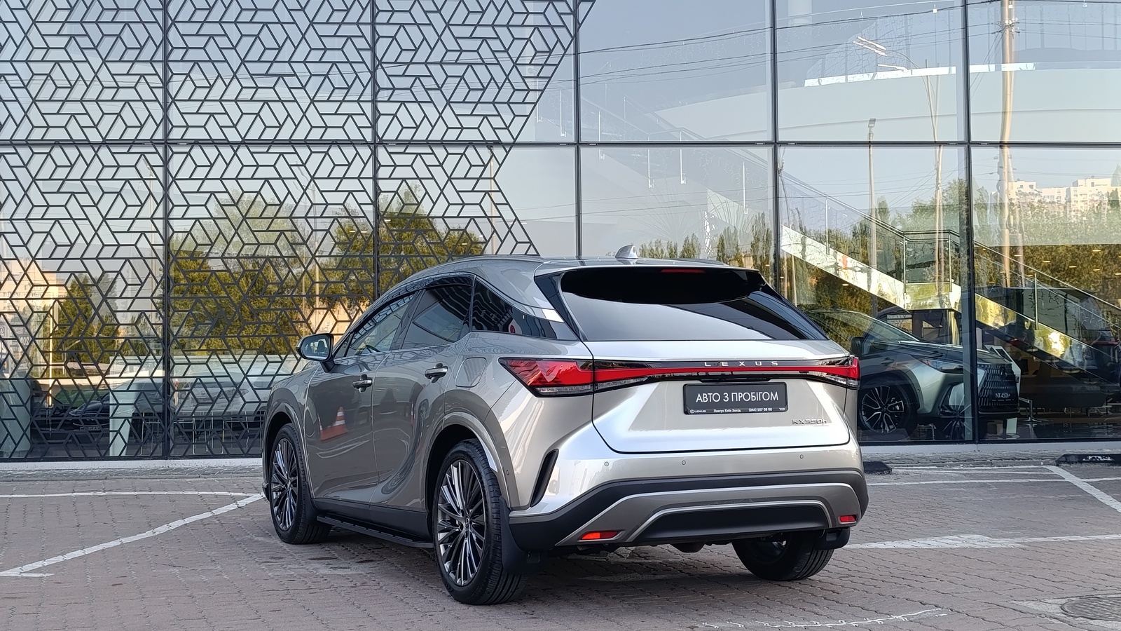 Lexus RX 2025 року з пробігом 5183 км, Універсал, Лексус Київ Захід, м.Київ - 3900000 ГРН | Фото № 2