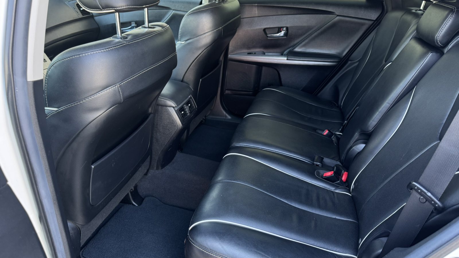 Toyota VENZA 2013 року з пробігом 139174 км, Універсал, Тойота Центр Київ "Автосаміт Укравто", м.Київ - 820000 ГРН | Фото № 11