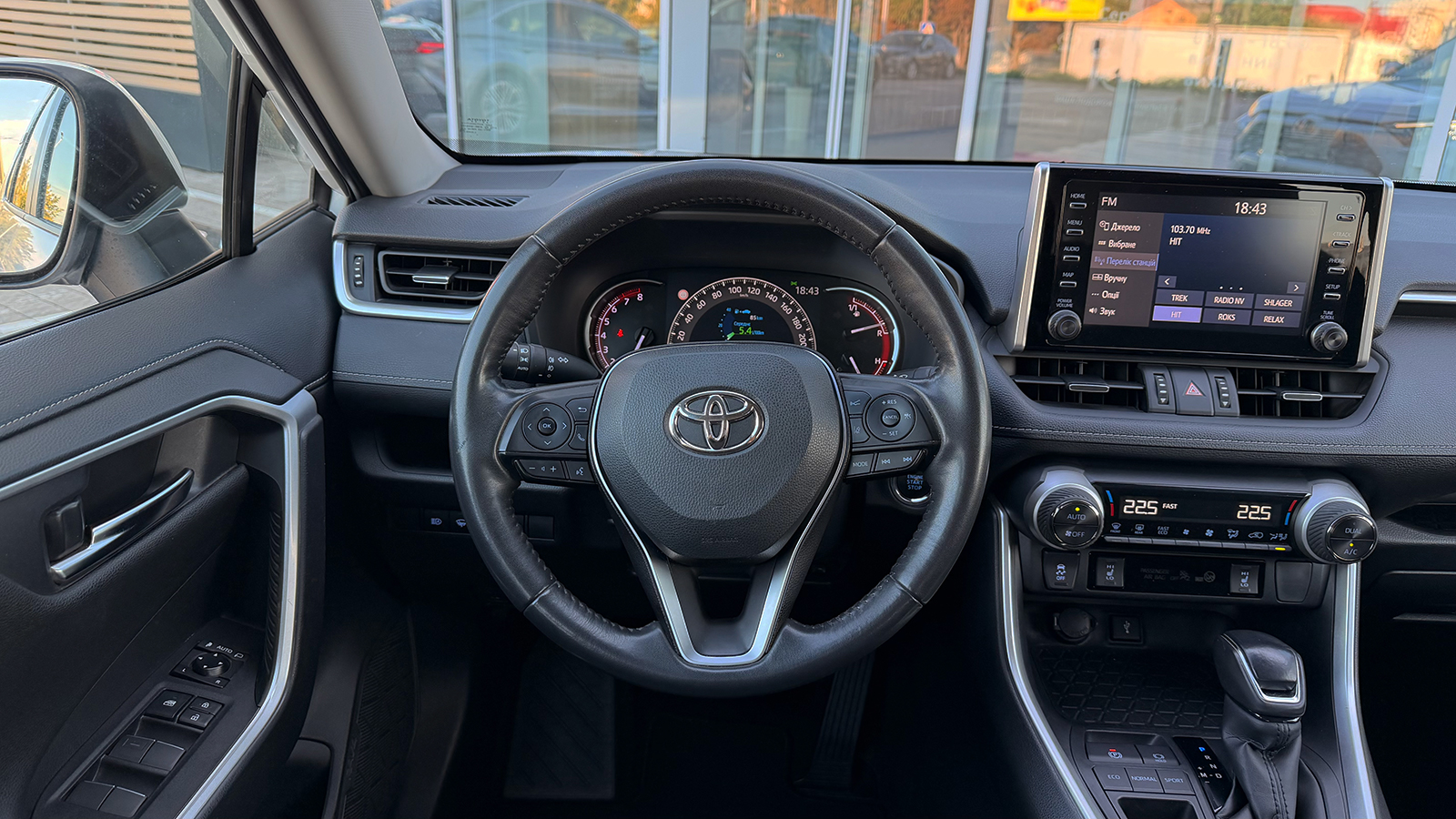 Toyota RAV4 2023 року з пробігом 57978 км, Універсал, Тойота Центр Рівне "Агат Авто", м.Рівне - 1357440 ГРН | Фото № 9