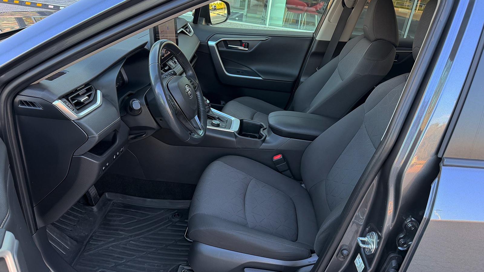 Toyota RAV4 2023 року з пробігом 57978 км, Універсал, Тойота Центр Рівне "Агат Авто", м.Рівне - 1357440 ГРН | Фото № 12