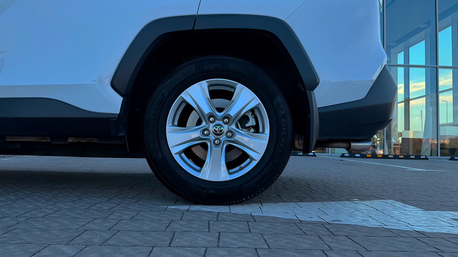 Toyota RAV4 2021 року з пробігом 36372 км, Універсал, Тойота Центр Рівне "Агат Авто", м.Рівне - 1251600 ГРН | Фото № 17