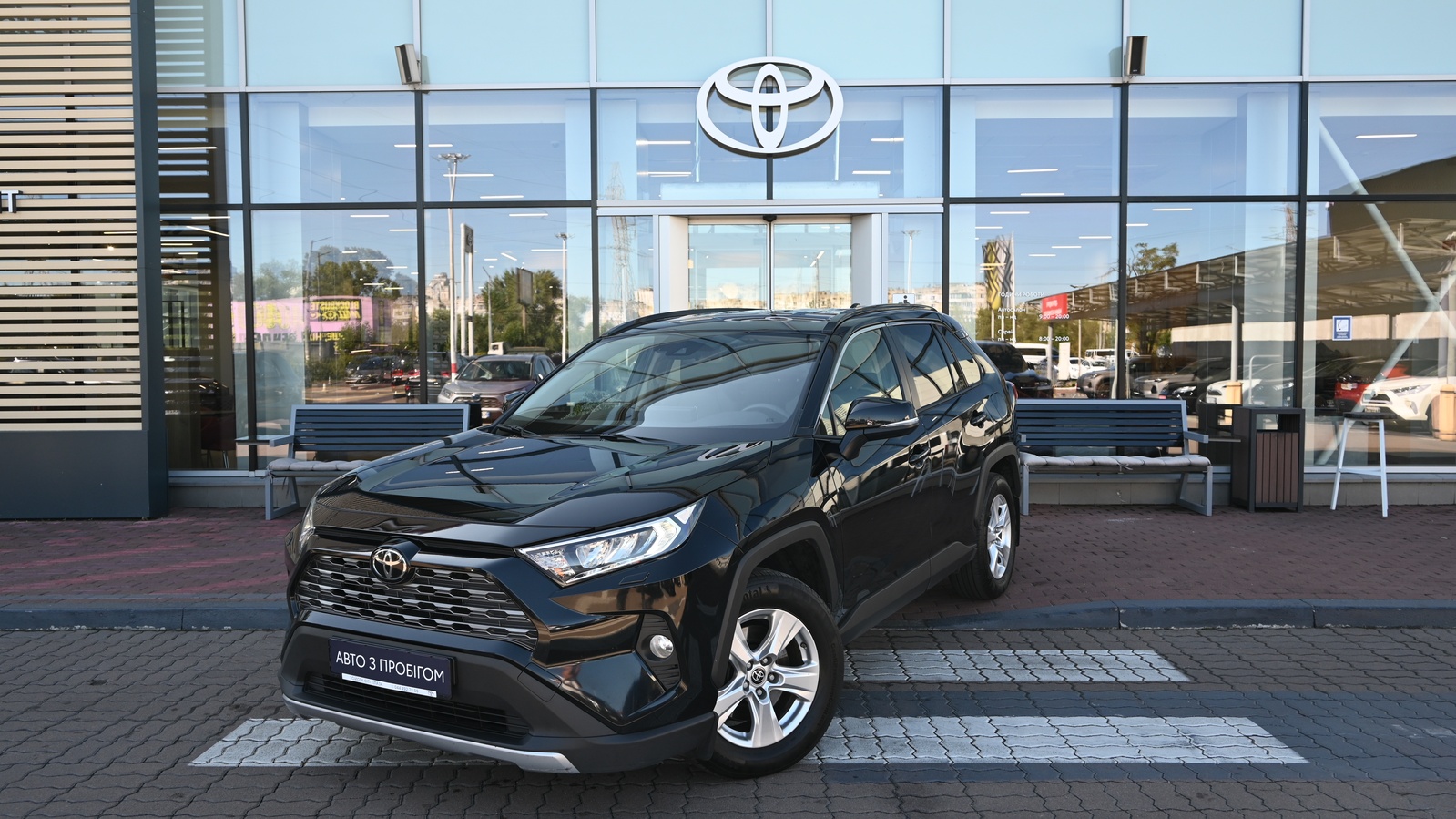 Toyota RAV4 2021 року з пробігом 111715 км, Універсал, Тойота Центр Київ "Сіті Плаза", м.Київ - 1246830 ГРН | Фото № 1