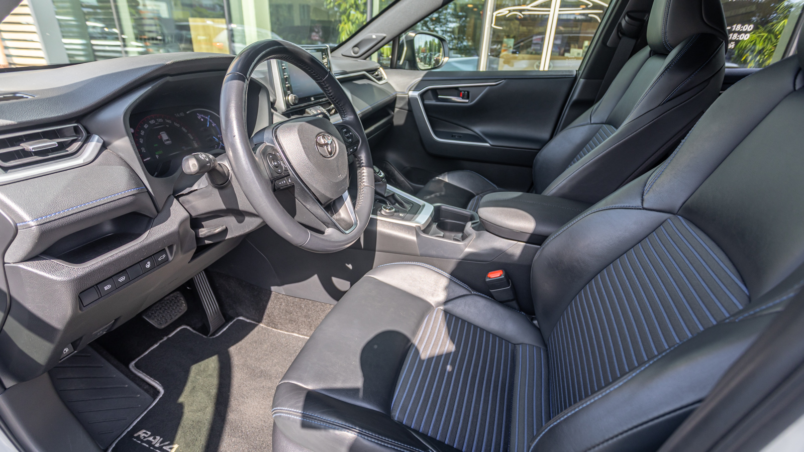 Toyota RAV4 2020 року з пробігом 33537 км, Універсал, Тойота Центр Дніпро "Алмаз Мотор" на Запорізькому шосе, м.Дніпро - 1600000 ГРН | Фото № 14