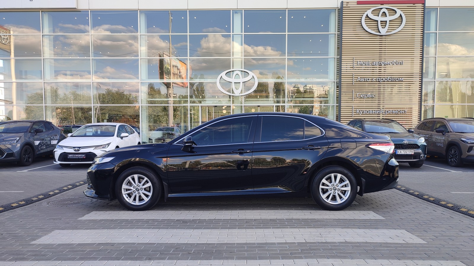 Toyota CAMRY 2018 року з пробігом 105906 км, Седан, Тойота Центр Київ "ВіДі Автострада", м.Київ - 863000 ГРН | Фото № 3