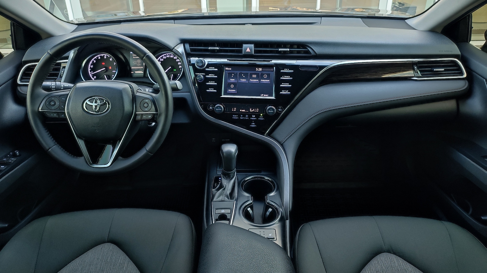 Toyota CAMRY 2018 року з пробігом 105906 км, Седан, Тойота Центр Київ "ВіДі Автострада", м.Київ - 863000 ГРН | Фото № 8