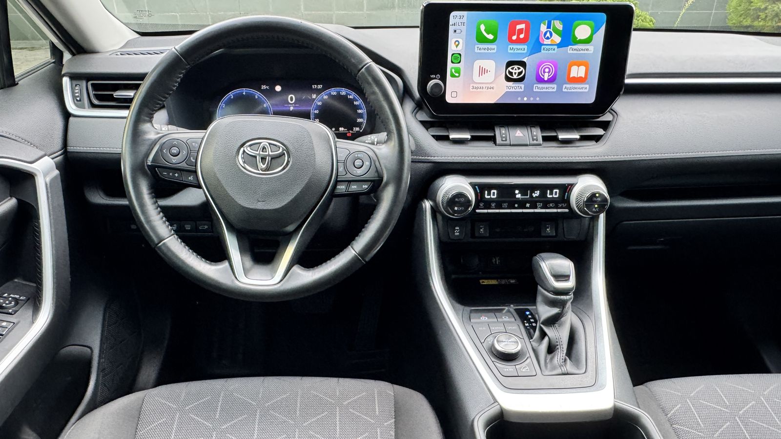 Toyota RAV4 2023 року, Універсал, Тойота Центр Чернівці "Олімп-Моторс", м.Чернівці | Фото № 9 Toyota RAV4 2023 року з пробігом 198023 км, Універсал, Тойота Центр Чернівці "Олімп-Моторс", м.Чернівці - 1180000 ГРН | Фото № 9