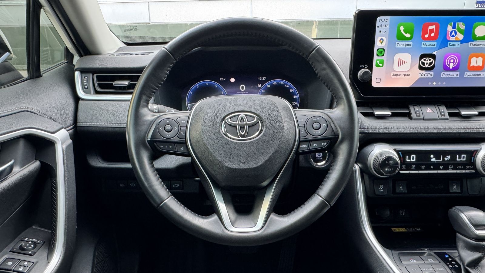 Toyota RAV4 2023 року, Універсал, Тойота Центр Чернівці "Олімп-Моторс", м.Чернівці | Фото № 13 Toyota RAV4 2023 року з пробігом 198023 км, Універсал, Тойота Центр Чернівці "Олімп-Моторс", м.Чернівці - 1180000 ГРН | Фото № 13