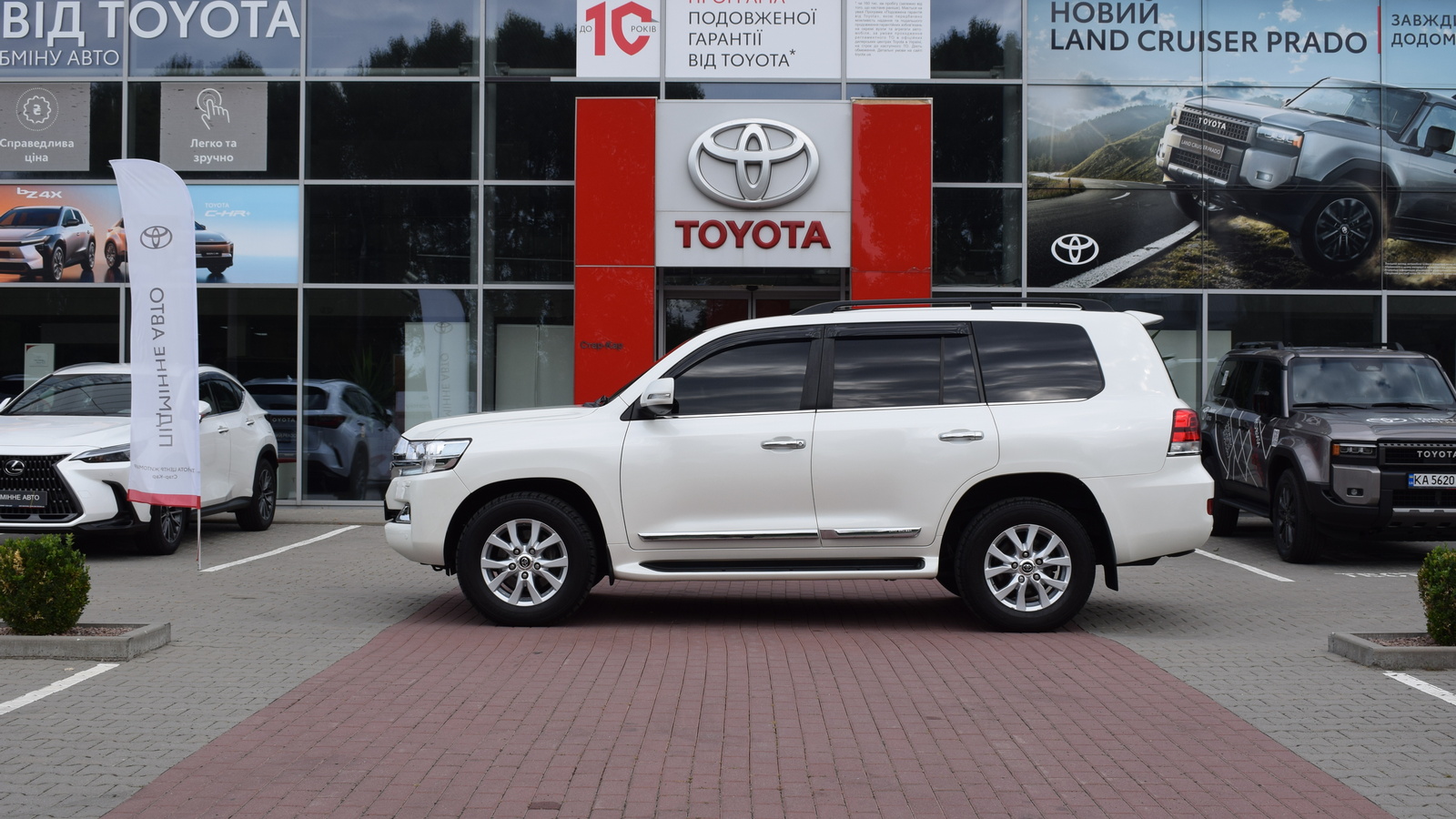 Toyota LAND CRUISER 2019 року, Універсал, Тойота Центр Житомир "Стар - Кар", м.Житомир | Фото № 3 Toyota LAND CRUISER 2019 року з пробігом 178664 км, Універсал, Тойота Центр Житомир "Стар - Кар", м.Житомир - 2128000 ГРН | Фото № 3